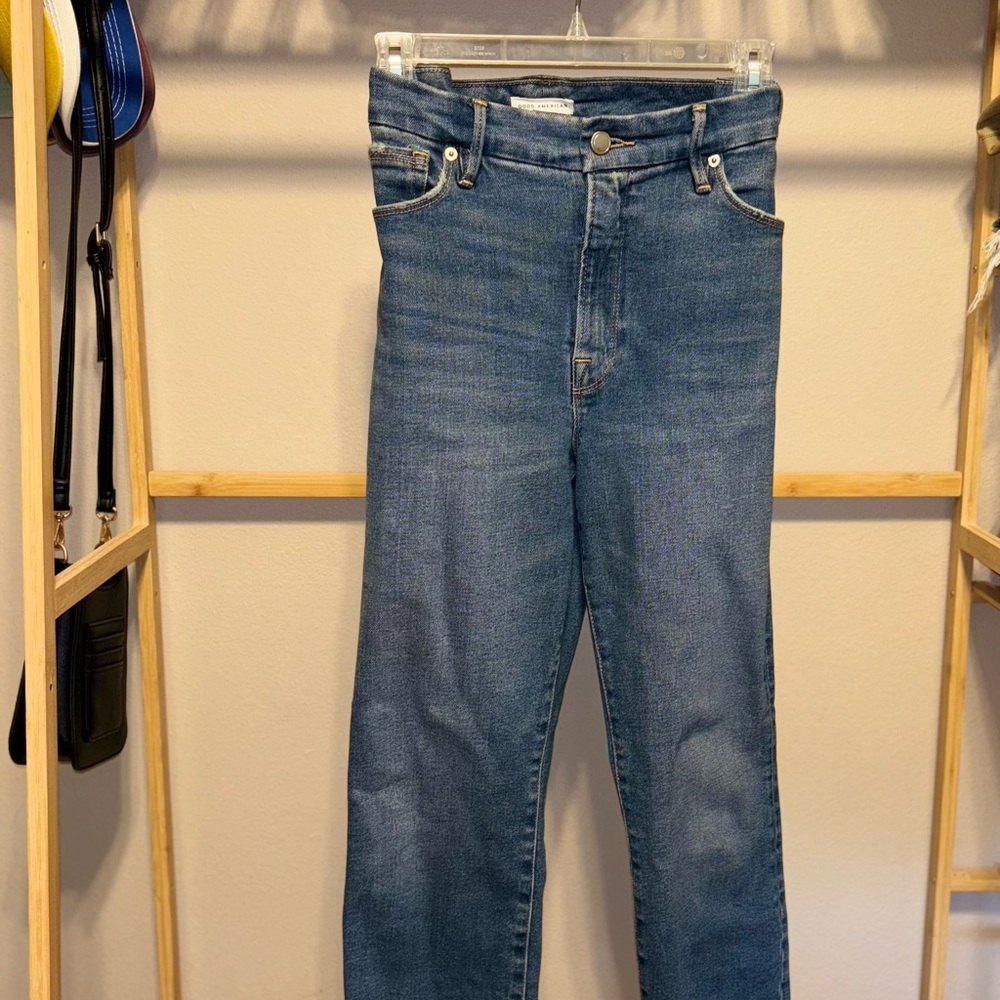 Good American Women's Straight Jeans in Blue